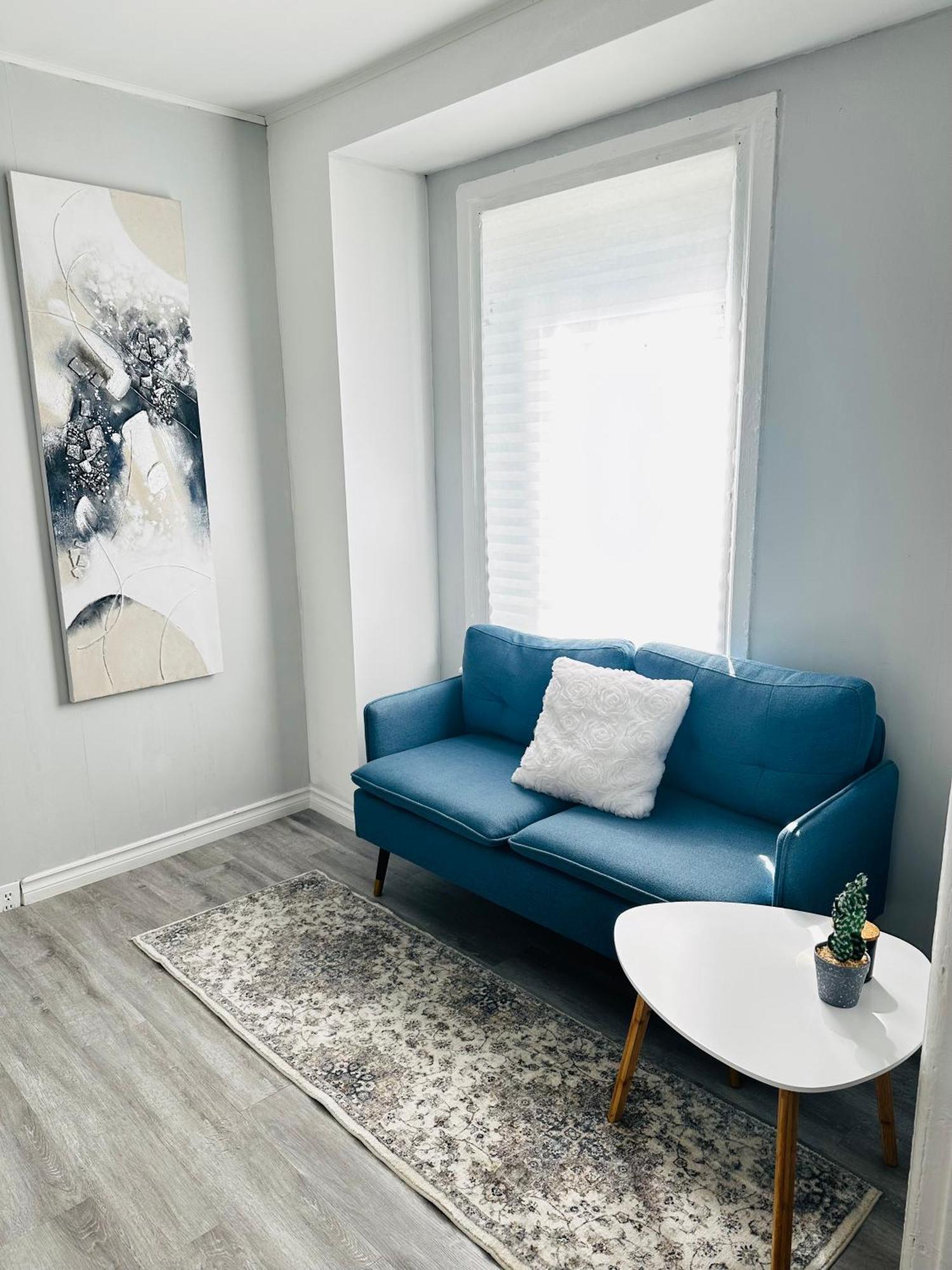 Cozy 2Br House Near Centre With Patio, Bbq, Backyard, And Netflix Peterborough Exterior foto