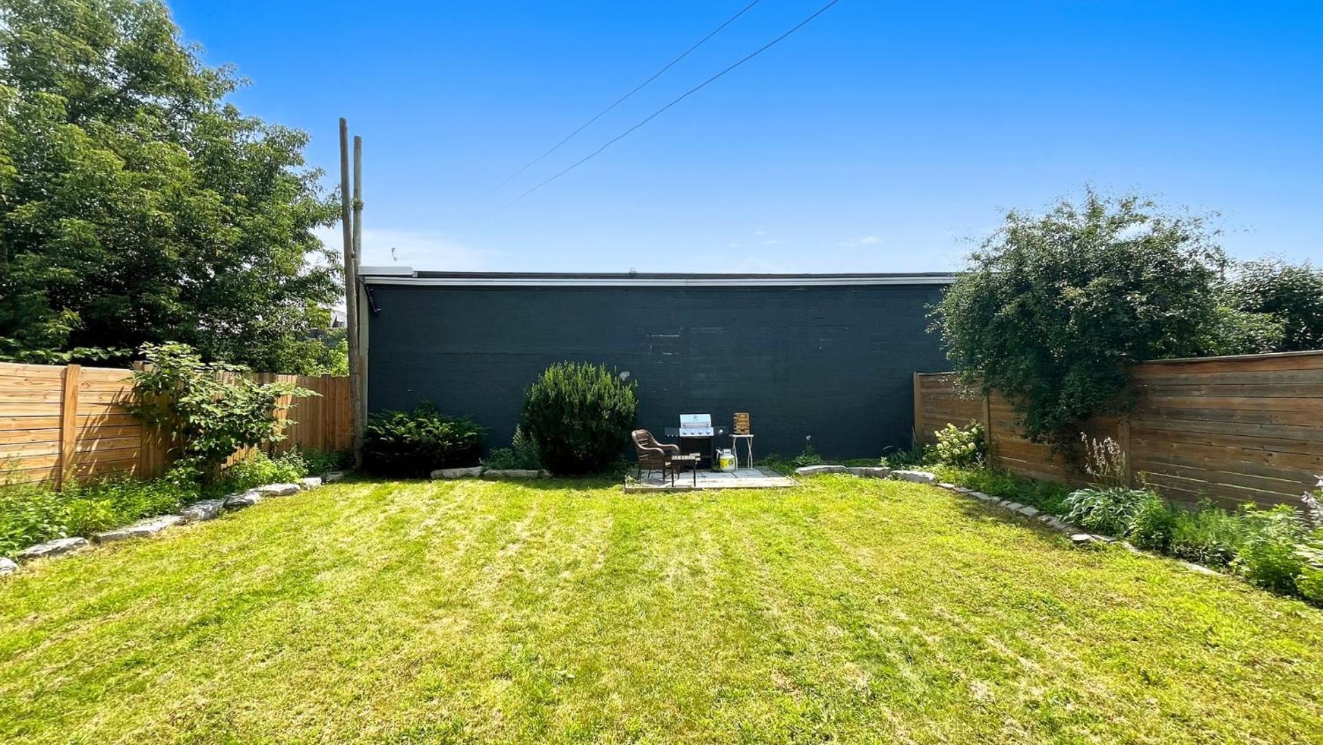 Cozy 2Br House Near Centre With Patio, Bbq, Backyard, And Netflix Peterborough Exterior foto